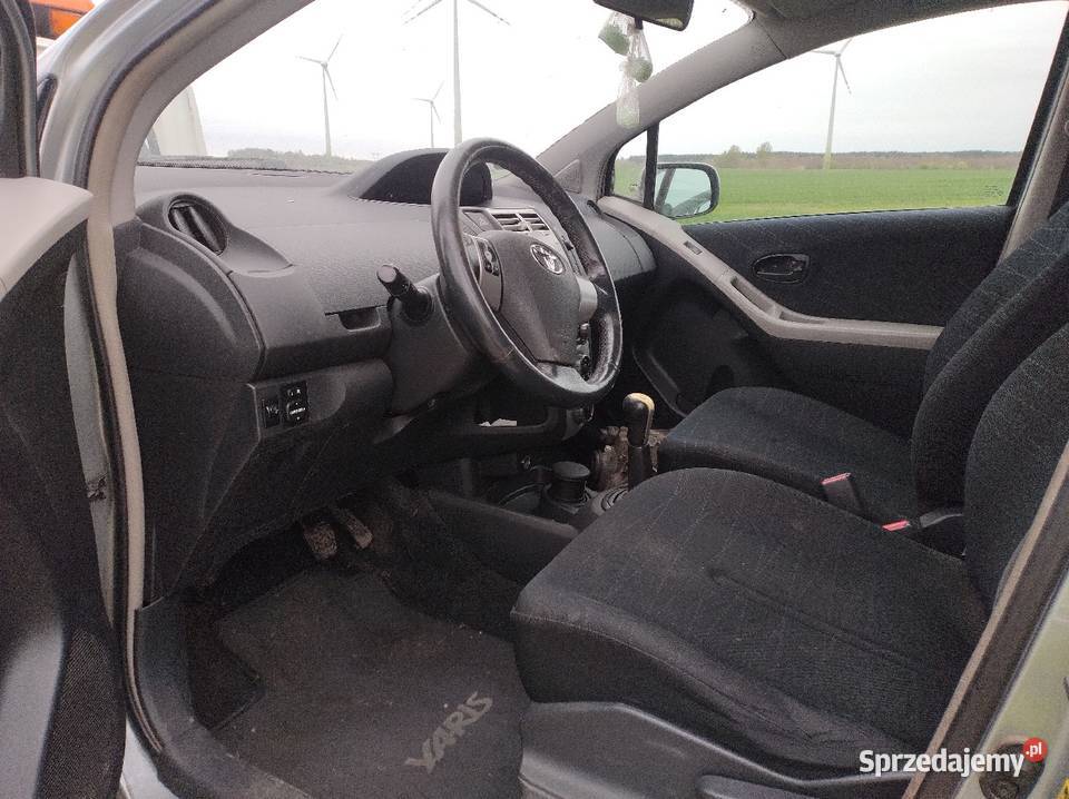 Fotele Kpl Toyota Yaris II 5 drzwi Wysyłka Elbląg