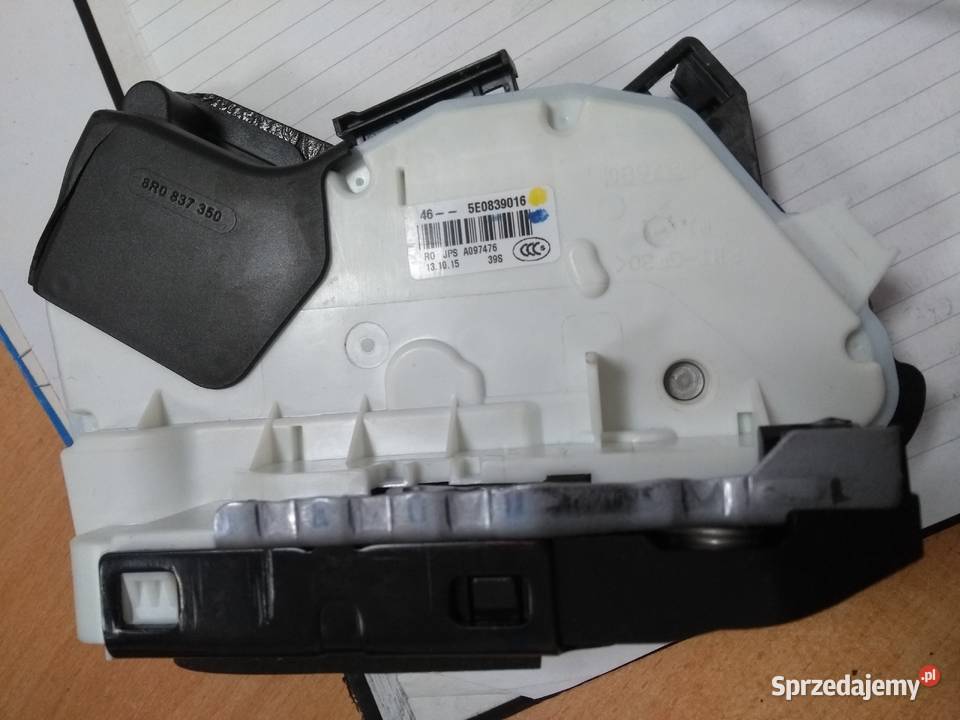 VW PASSAT B8 ZAMEK DRZWI PRAWY TYŁ Pilzno sprzedam