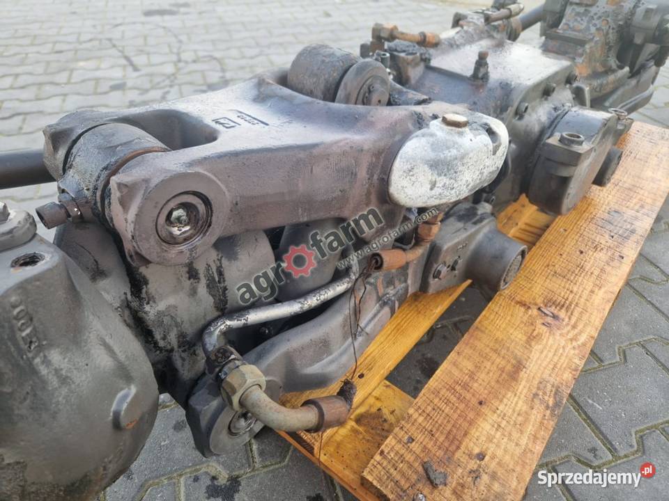 Przedni most Claas Arion 620 Carraro 2025Si Byków