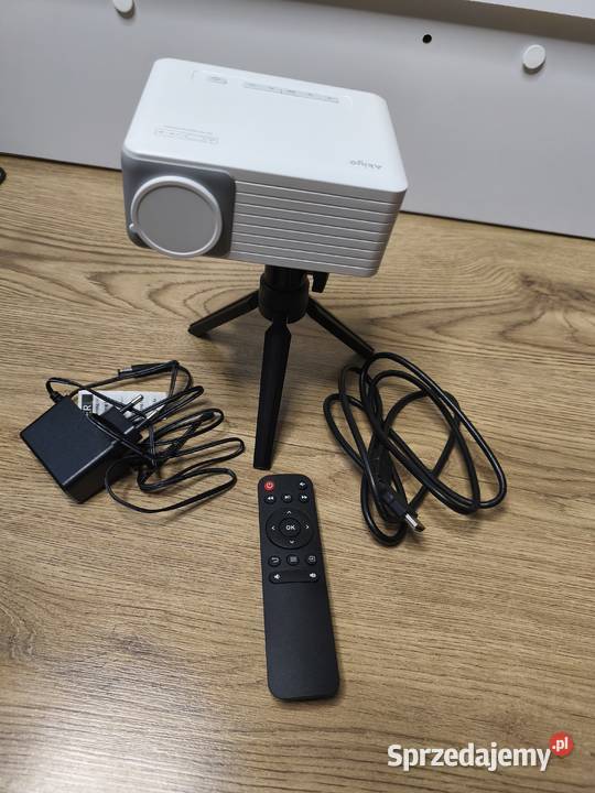 Mini projektor z WiFi Bluetooth przenośny Elektronika Berejów sprzedam