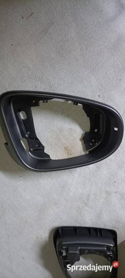 OBUDOWA LUSTERKA PRAWA GOLF VI VII TOURAN RAMKA lusterka zewnętrzne Karoseria Luzino