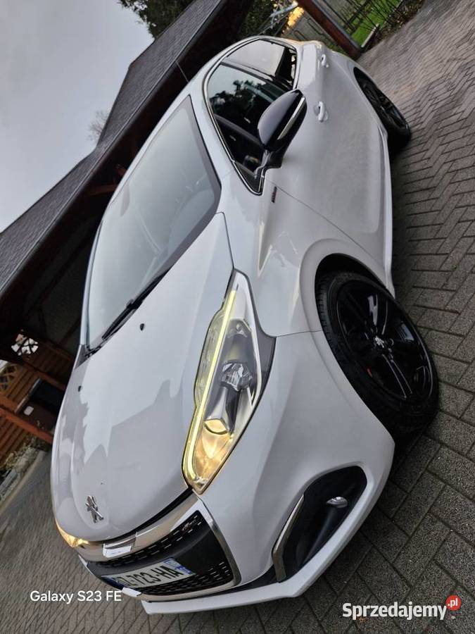 PEUGEOT 208GT 2015r 12tbenz110 NISKI PRZEBIEG Rydzyna
