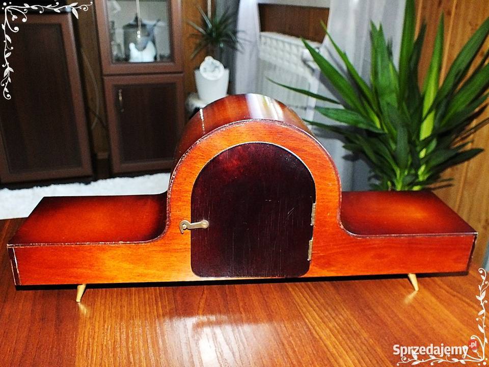Stary zegar kominkowy Veb URSA z lat 5060 Żary