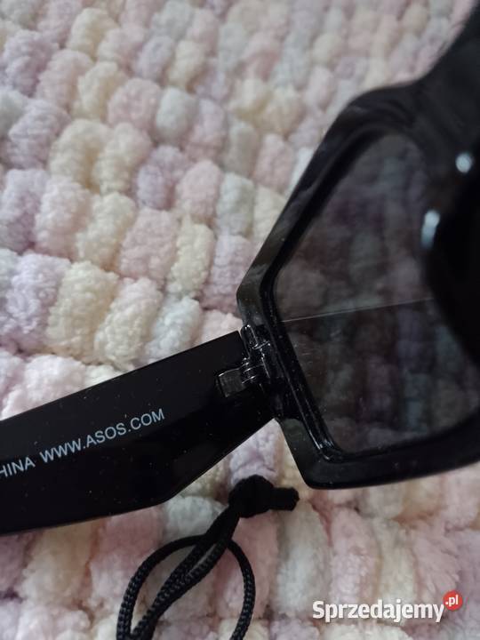 ASOSCzarne okulary przeciwsłoneczne w etui z sprzedam