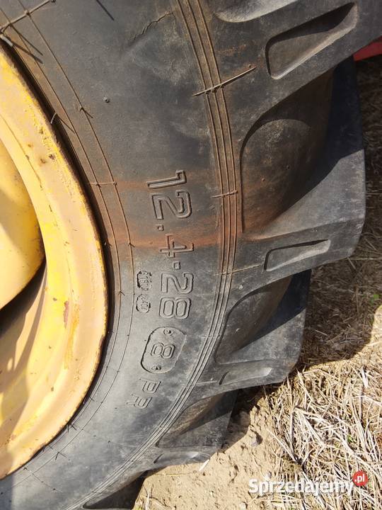 Koła opony 12428 do kombajnu Massey Ferguson