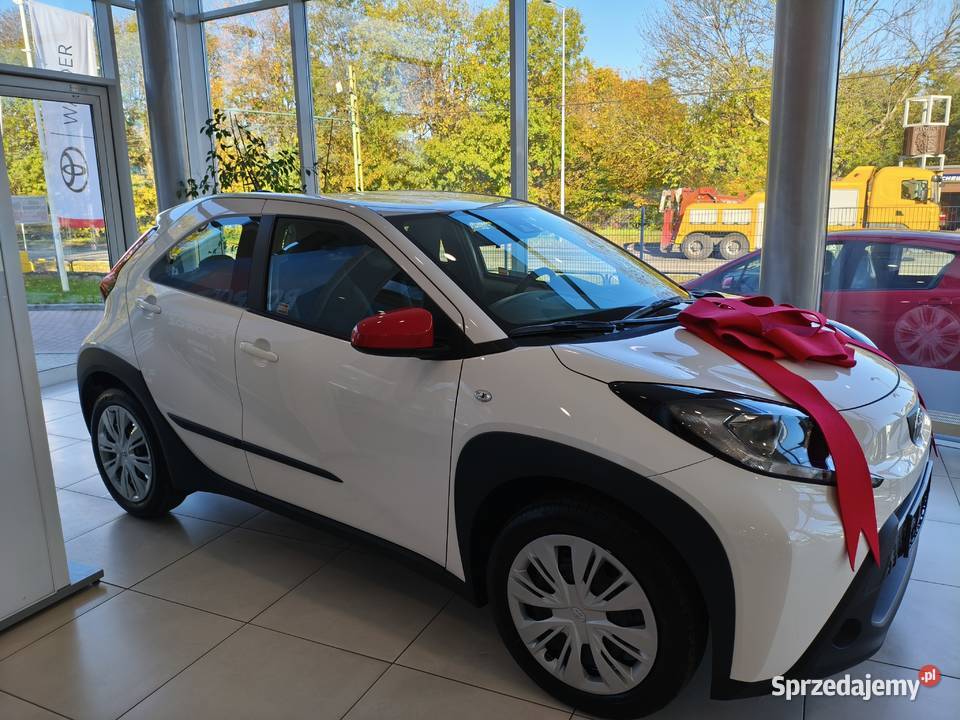 Toyota Aygo X 10 VVTi automat CVT 2025 I nieuszkodzony Katowice