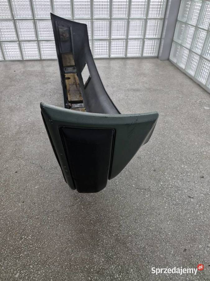 Mercedes 124 Zderzak przedni 249 Malachite Green osobowe pomorskie Gdańsk