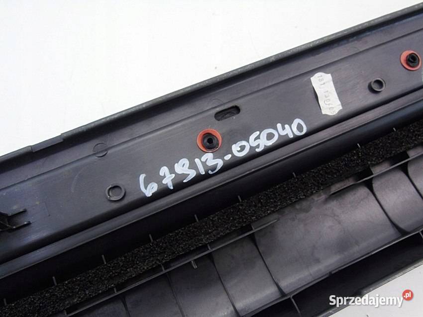 LISTWA OSŁONA PROGOWA PRAWY PRZÓD TOYOTA AVENSIS Sosnowiec