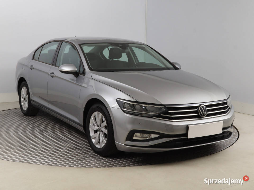 VW Passat 15 TSI światła LED Bielany Wrocławskie