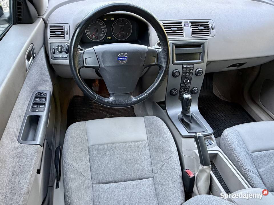 VOLVO V50 Komb 16d 15 lat jedna właścicielka manualna Wieliszew sprzedam