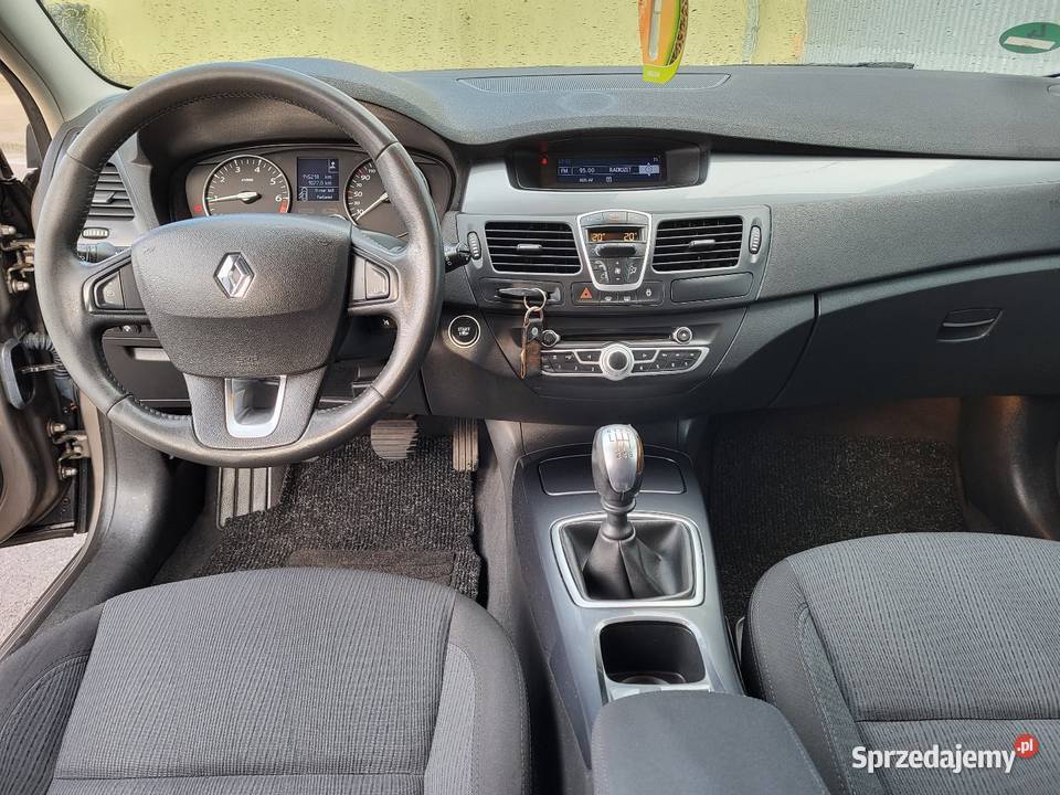 Renault Laguna III 2011r 140 benzyna 145218 manualna Laguna Józefów