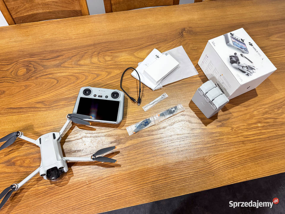 Dron DJI Mini 3 Pro kontroler RC 3 baterie stan łódzkie Łódź