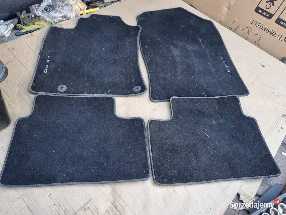 DYWAN WYCIERACZKI KIA XCEED J7143ADE50 KOMPLET wielkopolskie