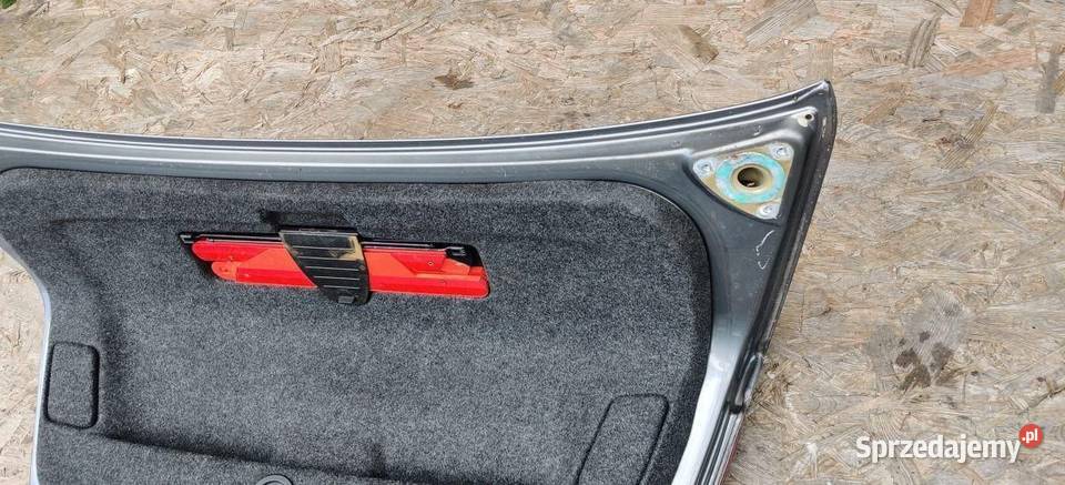 TYLNA KLAPA BAGAŻNIKA TYŁ VW PASSAT B6 SEDAN Rudziniec