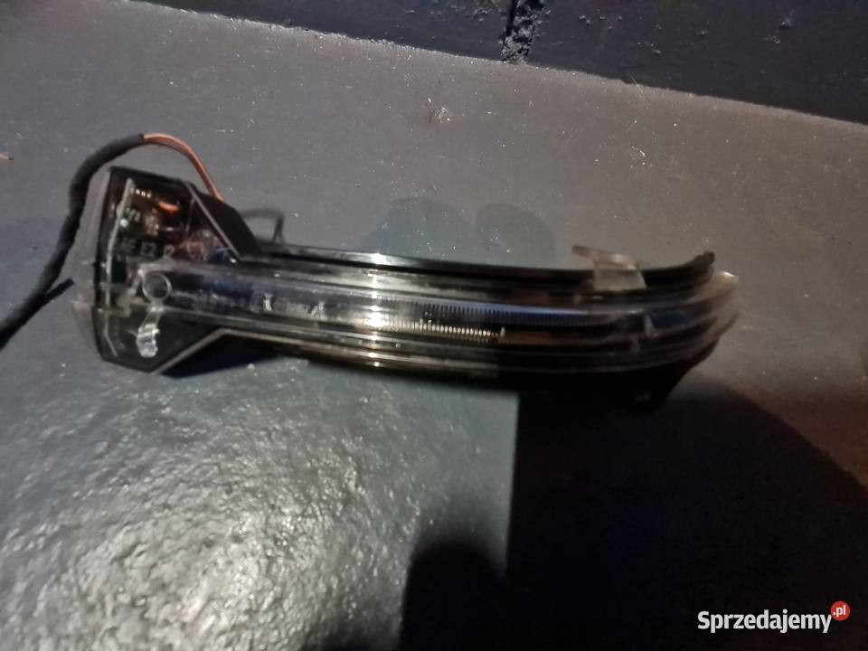 Kierunkowskaz w lusterku lewy BMW F01 LCI Bydgoszcz