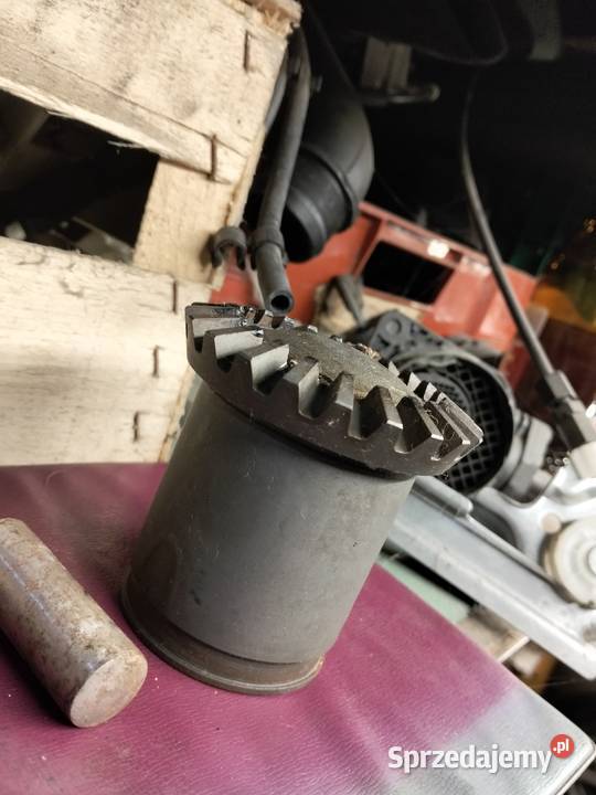 Koło zębate wału osi przedniej Trabant P601 Części montażowe Gumieniec sprzedam