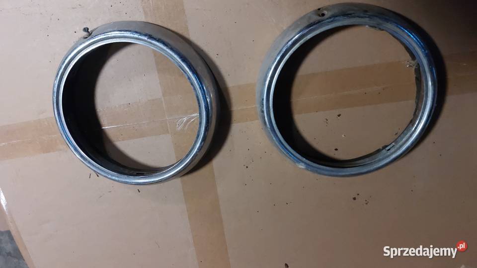 Mercedes W110 pierścienie ramki reflektorów
