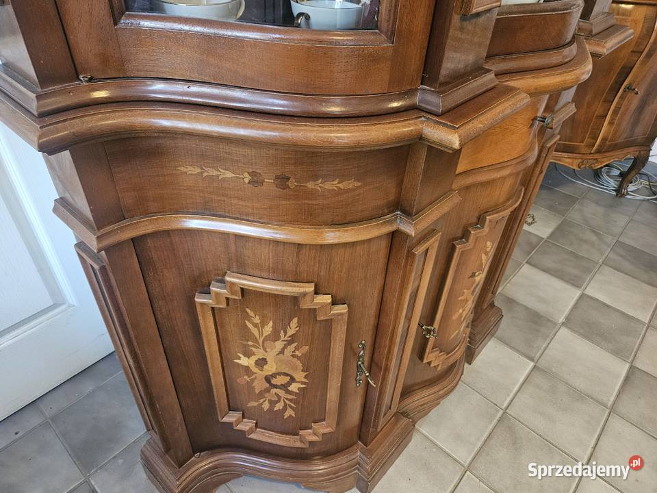 Piękna włoska witryna kredens z intarsją Meble Lublin