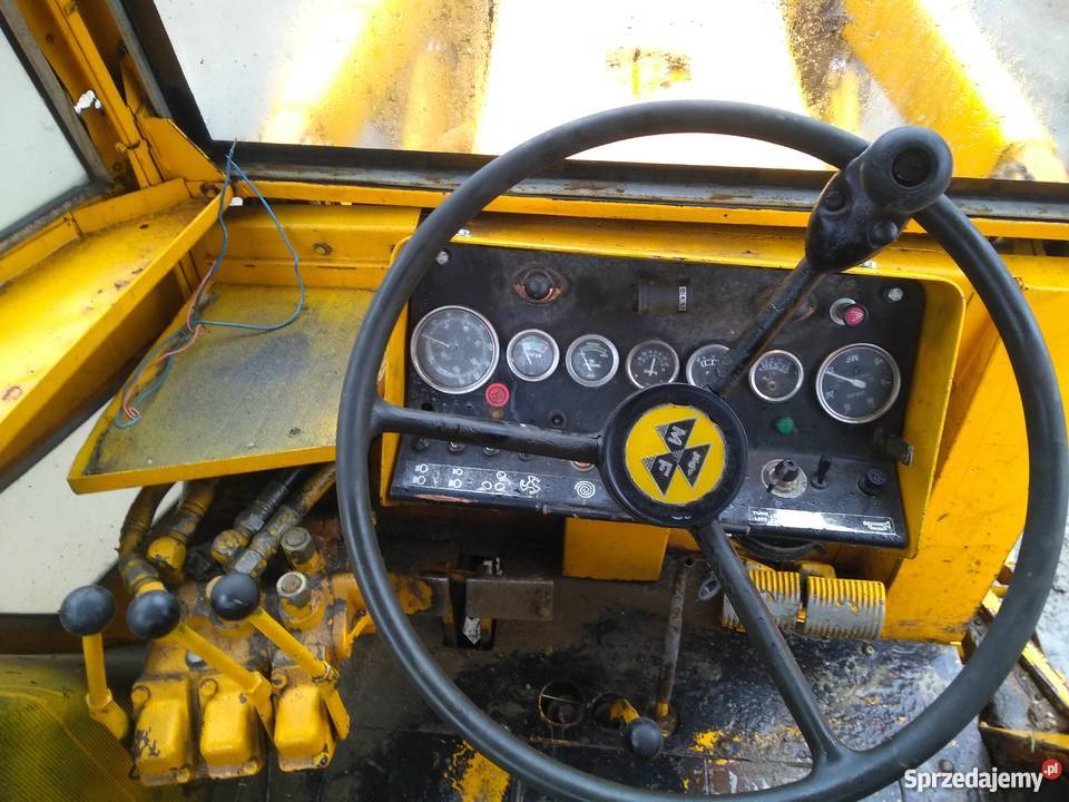 Koparko ładowarka MF 50 b Koparko ładowarki Mała