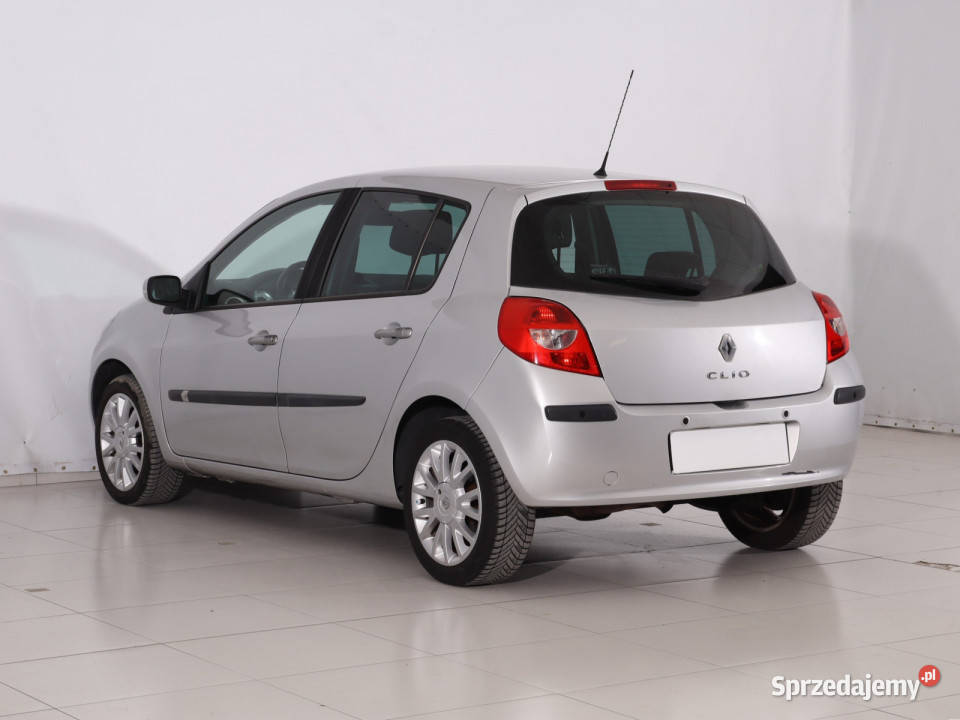 Renault Clio 12 TCe nieuszkodzony
