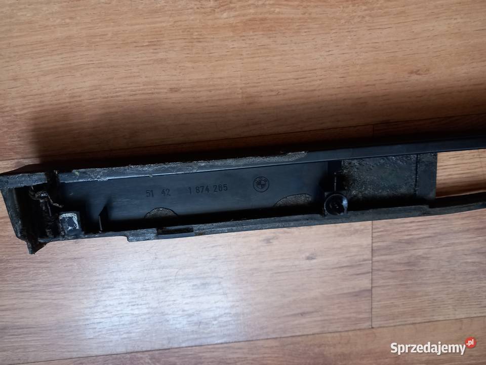 BMW e28 boczek tapicerka tylnych drzwi lewa Bukownica