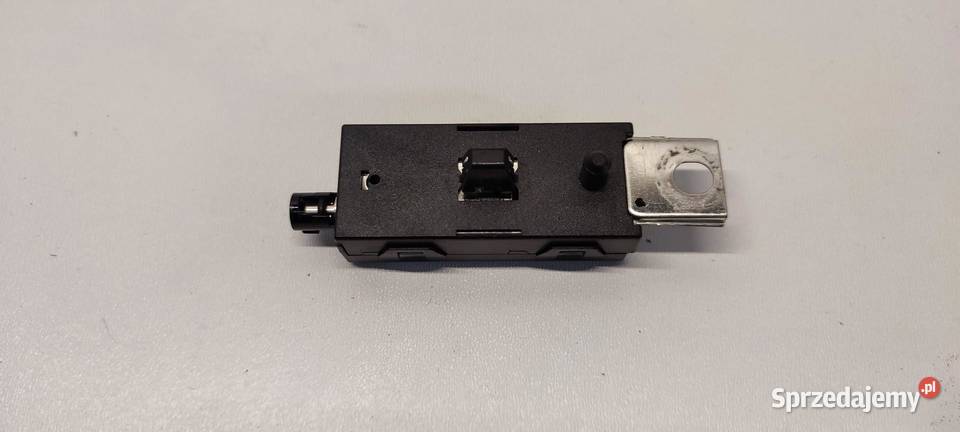 VOLVO XC40 WZMACNIACZ ANTENY 31483418