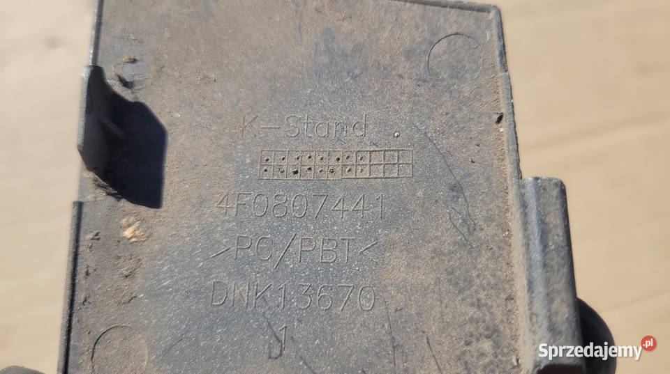 AUDI A6 C6 4F0 PRZED LIFT ZAŚLEPKA HAKA ZDERZAKA Pozostałe Ruda Śląska