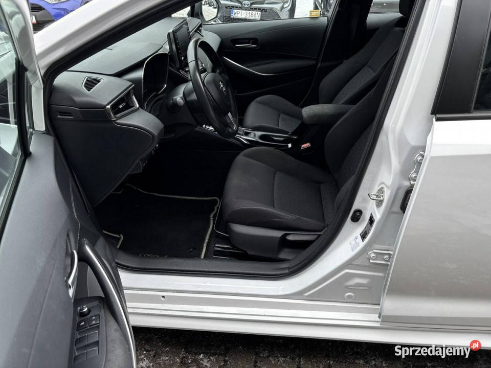 Toyota Corolla 18 Hybrid COMFORT salon Polska Warszawa