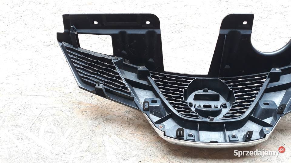 NISSAN XTRAIL T32 GRILL ATRAPA ZDERZAKA PRZÓD