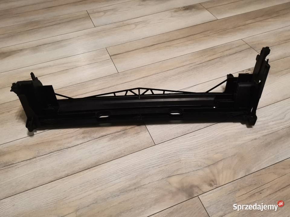 BMW F10 F11 09 DOLNA OBUDOWA RAMKA CHŁODNICY Międzychód
