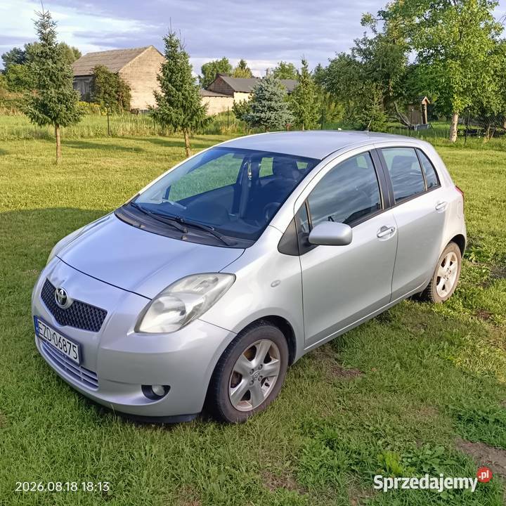 Toyota Yaris 13 automat