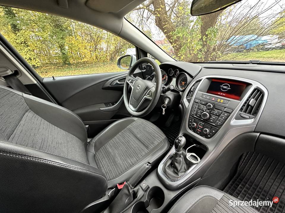 Opel Astra J 2018 Sedan 14 LPG ekonomiczny 145KM Astra Lubań