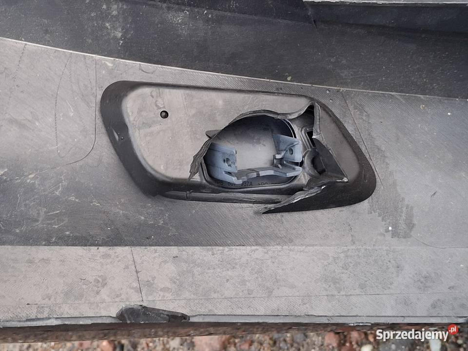 VW TOUAREG II 7P6 LIFT ZDERZAK PRZÓD PRZEDNI Bieleń sprzedam