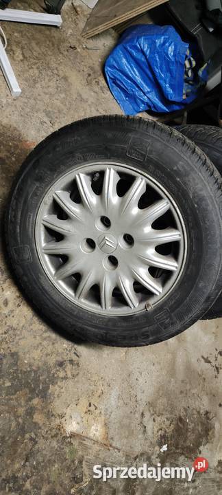 Alufelgi Citroen 2056515 z oponami zimowymi Samochodowe Łódź sprzedam