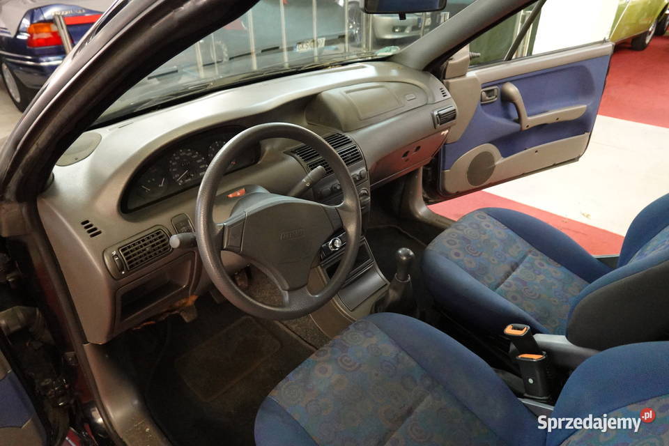 Fiat Punto Cabrio 12 86 Czarny Bez korozji z 147361km Zgierz