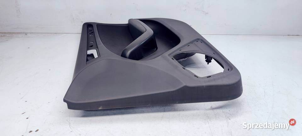 BOCZEK DRZWI P P AUDI A4 B8 8K1867106 MATERIAŁ Przystajń sprzedam