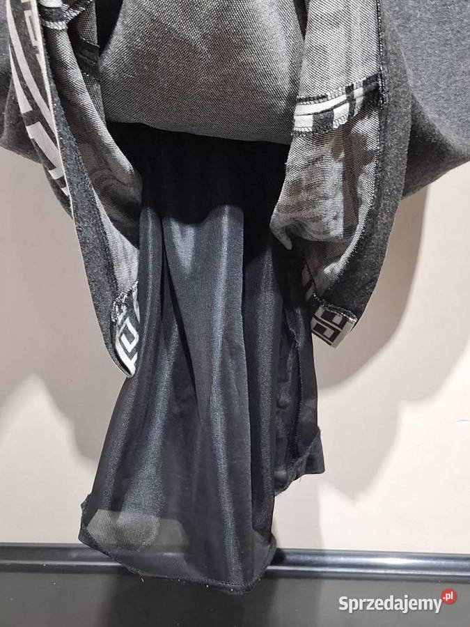 Elegancka dzianinowa sukienka S Caterina Leman