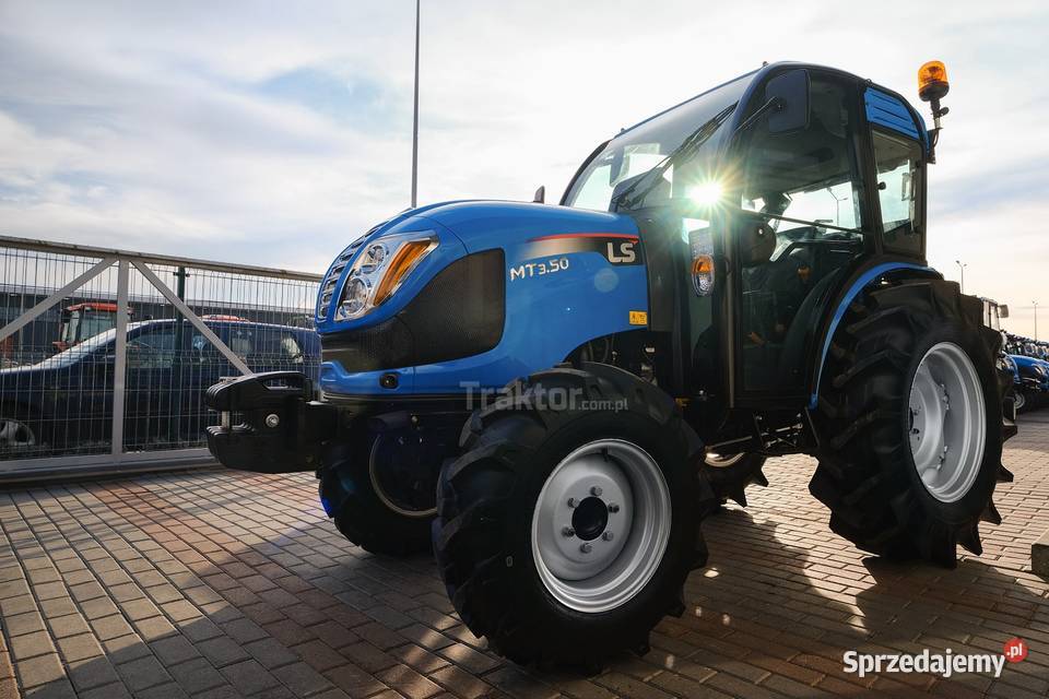 LS Tractor MT350 MEC 4x4 47 CAB Napęd 4x4 Tajęcina