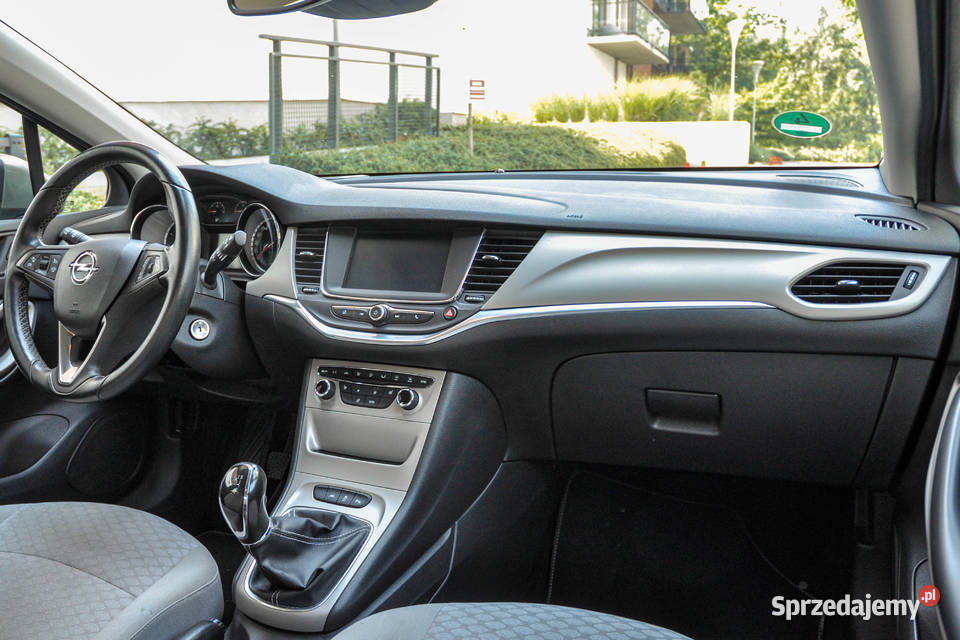 Opel Astra J 14T Bezwypadkowy 2015 r 99 dolnośląskie Wrocław