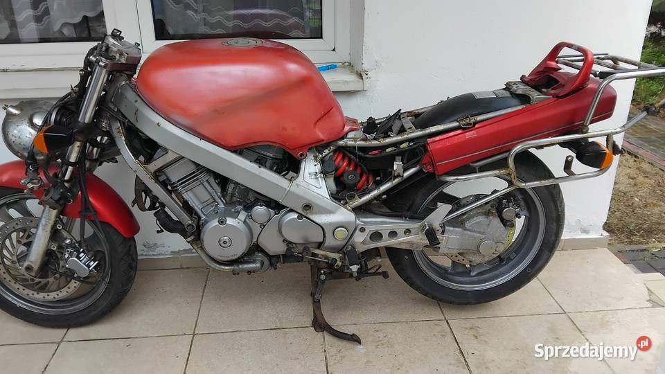 Honda ntv 650 revere calosc czesci