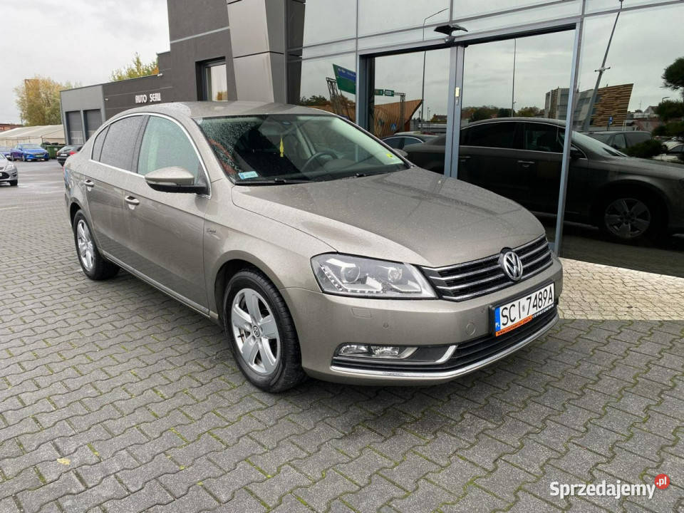 Volkswagen Passat LED bixenon tempomat PDC navi manualna sprzedam