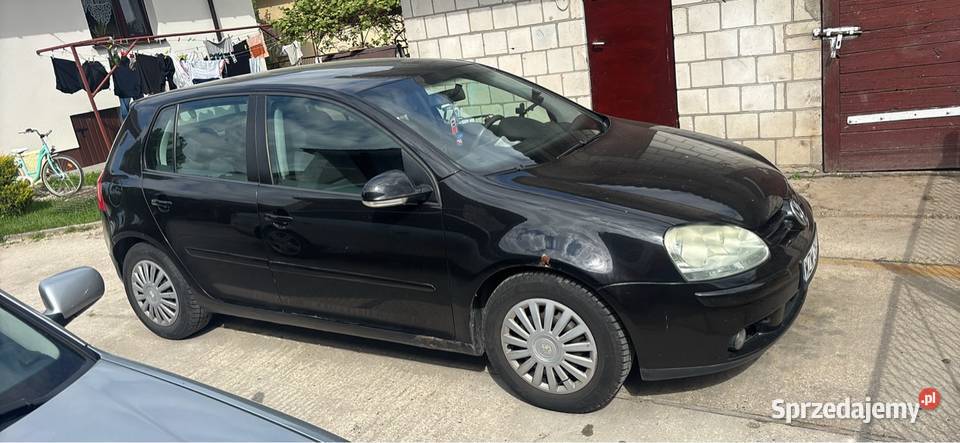 Golf 5 14 b 2004r Zwoleń
