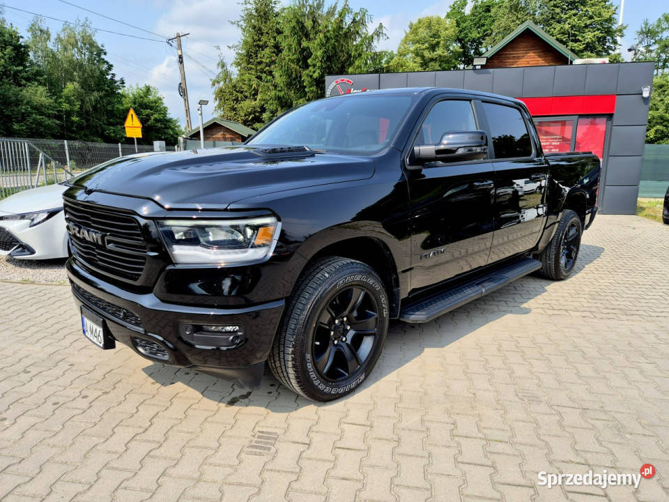 RAM 1500 Bezwypadkowy w oryginale wersja Sport kamera cofania