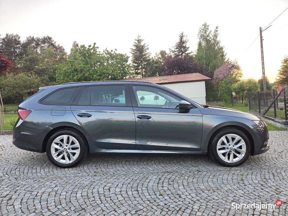 SKODA OCTAVIA IV AMBITION SalonPL 1WŁ 2021 XII komputer pokładowy Sieradz sprzedam
