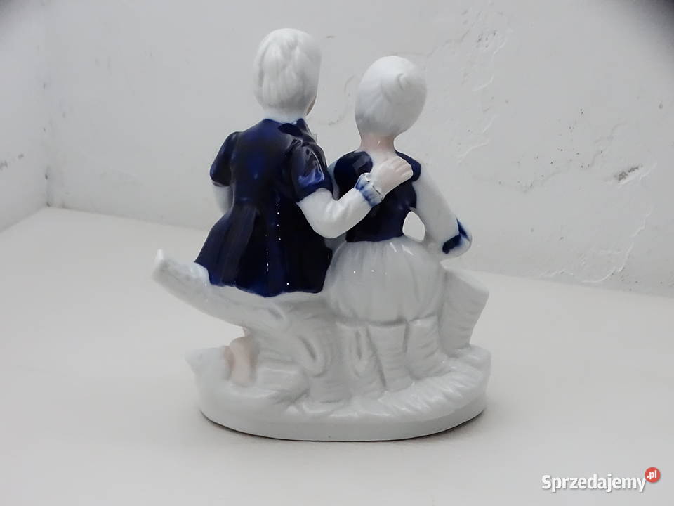 Porcelanowa figurka Para Zakochanych z Gołębiem Biłgoraj
