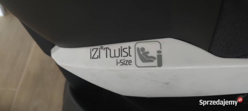 Fotelik samochodowy BESAFE iZi TWIST iSize 018 podkarpackie