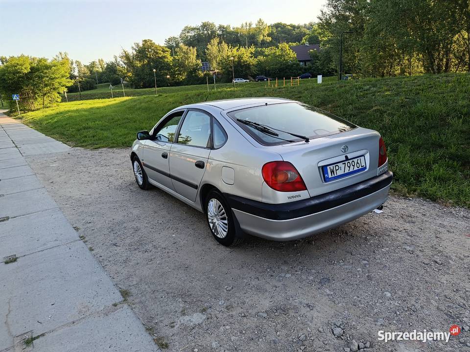 Toyota Avensis 18 gaz LPG długie opłaty Płock