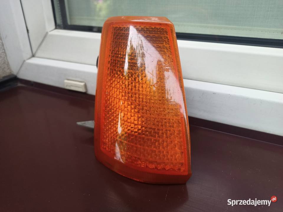 Peugot 205 kierunkowskaz kierunek migacz prawy łódzkie Sieradz sprzedam