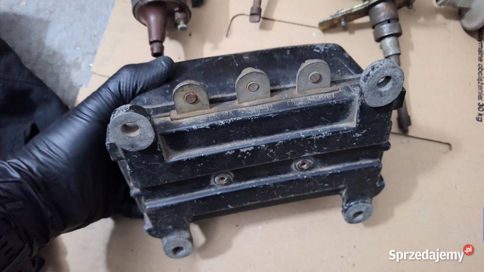 Regulator napięcia RR12 12 1953 Gaz 12 ZiM Pozostałe Kraków