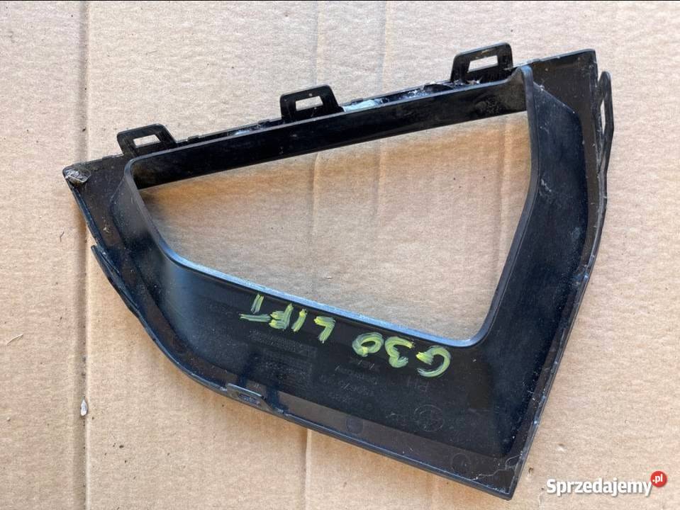 BMW 5 G30 G31 LIFT LCI KRATKA RAMKA PRAWA PRZÓD Atrapy